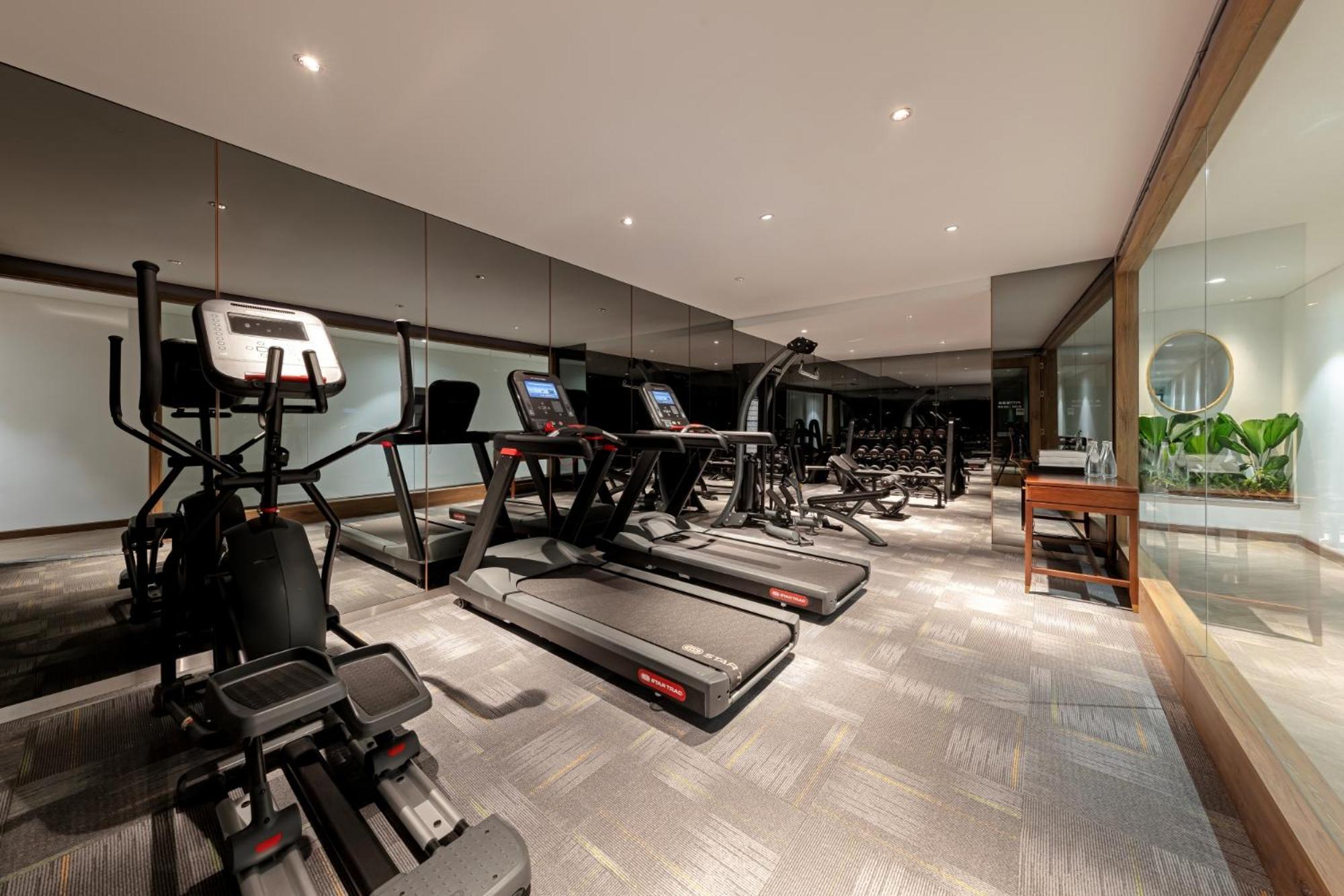 La Siesta Classic Hang Thung Hanoj Exteriér fotografie The gym at The Hari